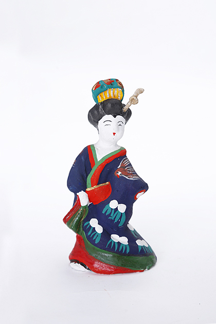 郷土玩具】【廃絶】下総張子 花魁 - メルカリ